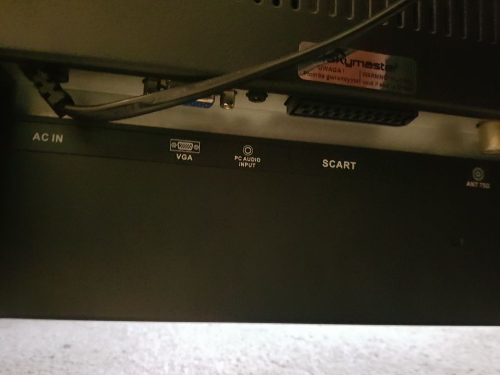 Телевізор 32" LED T2