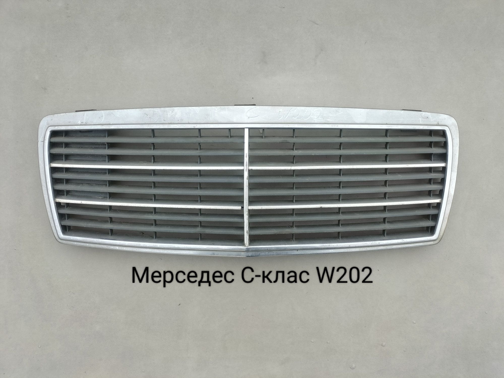 Решітка радіатора Мерседес Віто С клас БМВ BMW E36 Сеат Толедо