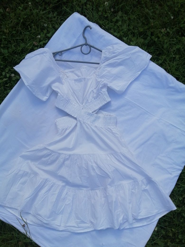 Літнє плаття, біленьке