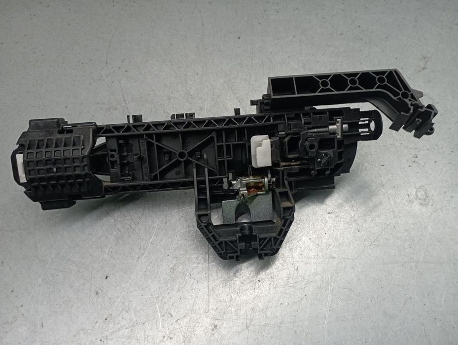 Puxador porta trás direito MERCEDES-BENZ CLA Shooting Brake (X117)