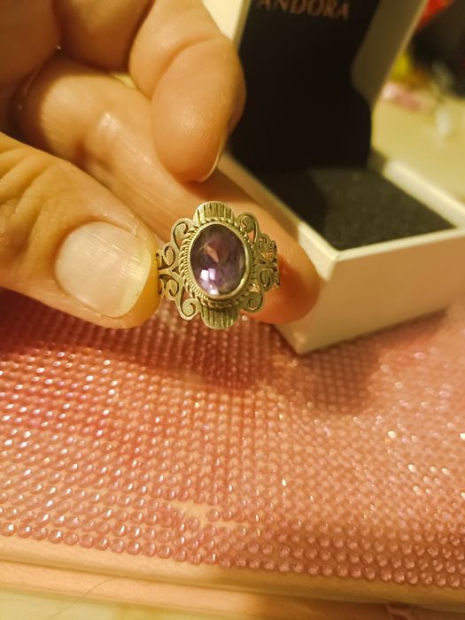 Srebrny pierścionek z ametystem
