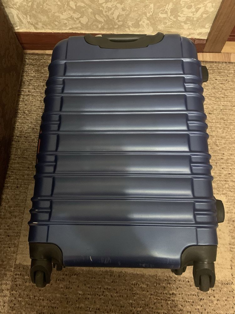 Валіза (чемодан) Monzana Hard Shell 62*42*27, 64 л.