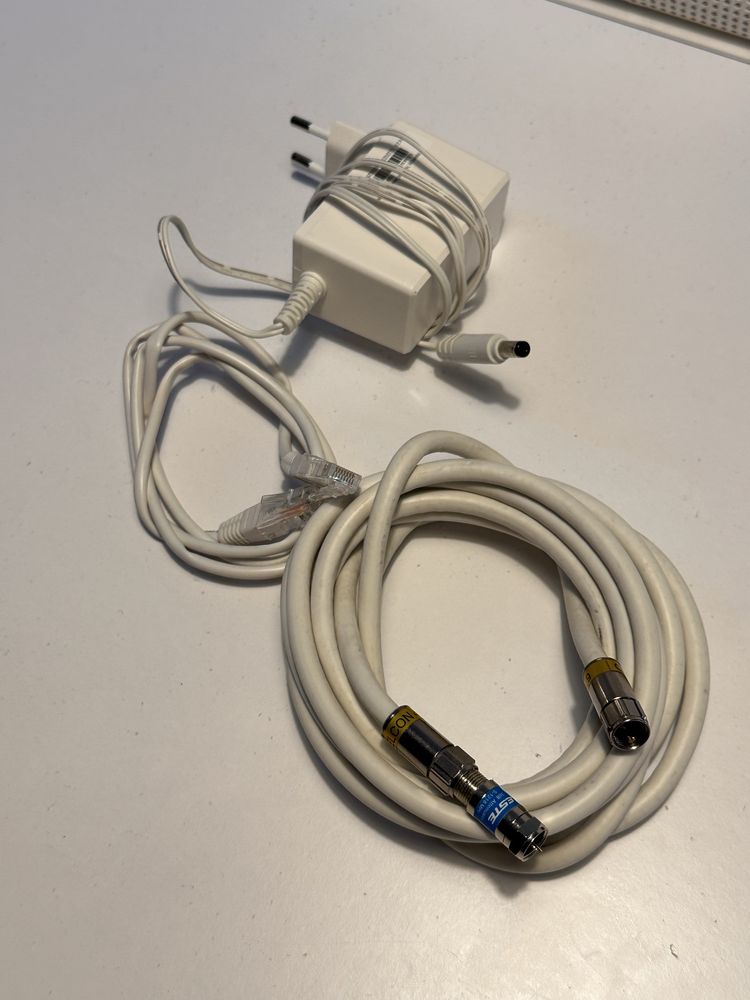 Modem kablowy TECHNICOLOR CGA2121