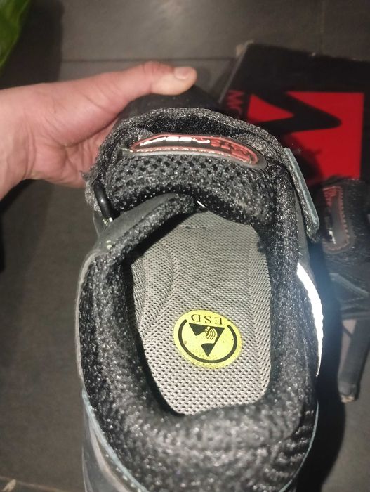 Damskie buty BHP