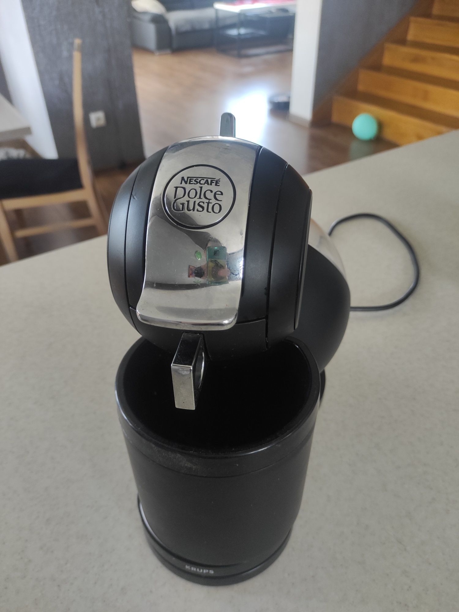 Ekspres do kawy Nescafe Dolce Gusto