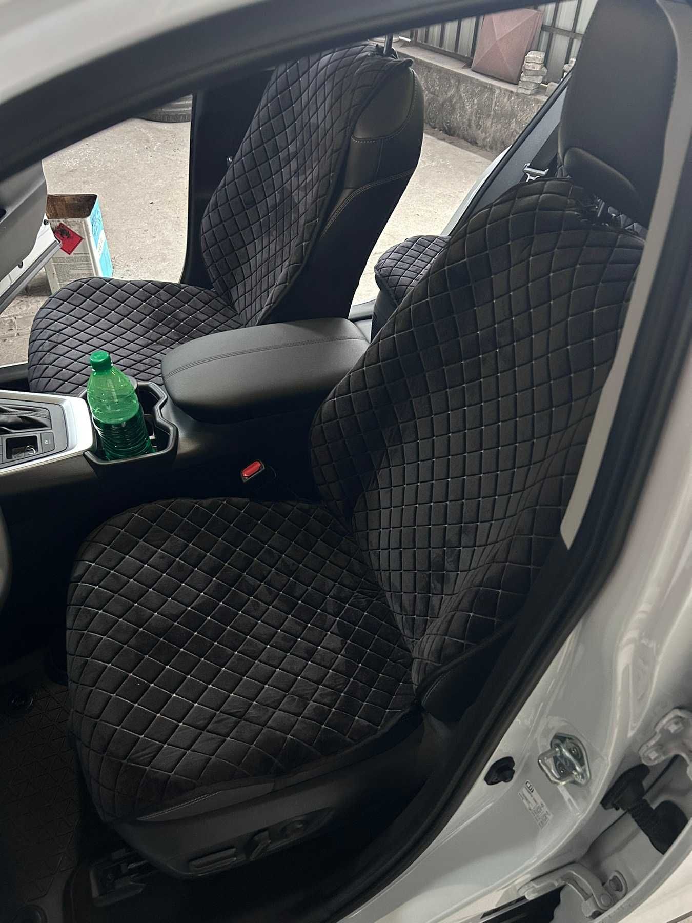 Автонакидки на сидения ( Чехлы ) Toyota Rav4 2018-2025 модельные