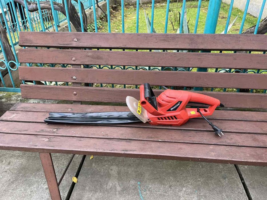 Тримери для саду.