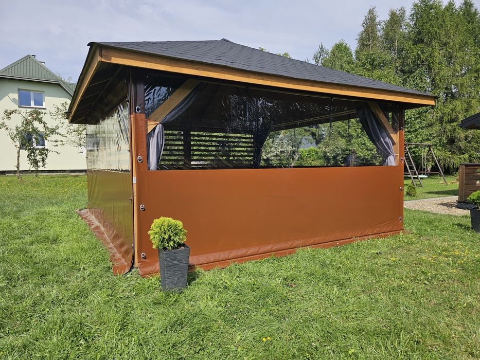 Plandeki na altankę na taras altana ogrodowa taras osłona tarasowa