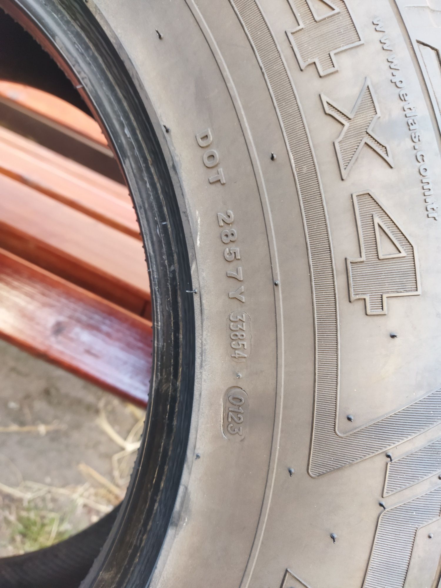 АвтоШини 265/65 R17 (стан нових)