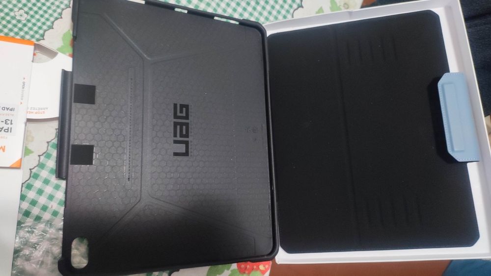 Capa UAG para iPad Air 13 inch M3 2025