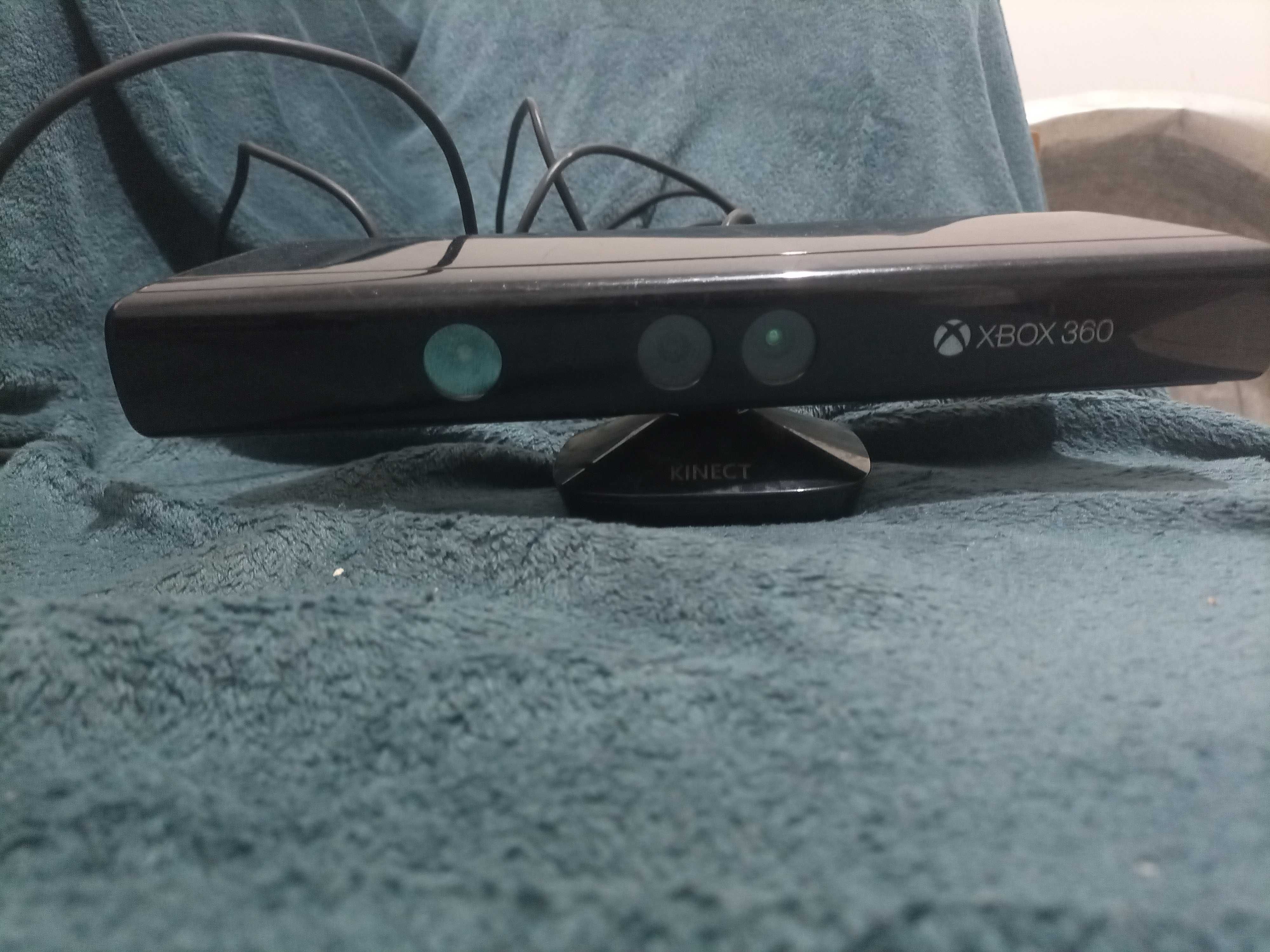 Xbox 360 slim e kinekit e um negócio para kinekit, vendo e troco