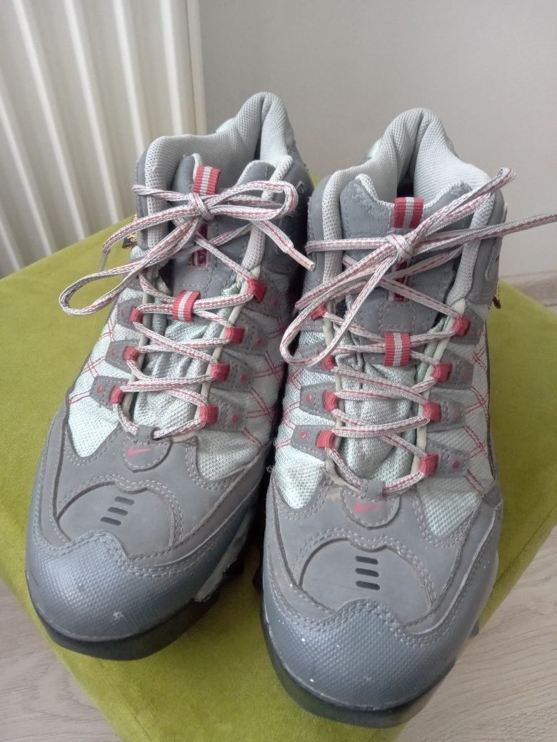 Nike ACG Tengu Nie Gore-Tex buty trekkingowe 41