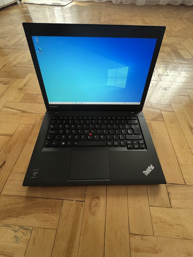 Thinkpad T440 laptop i5 / 8GB / 256 GB