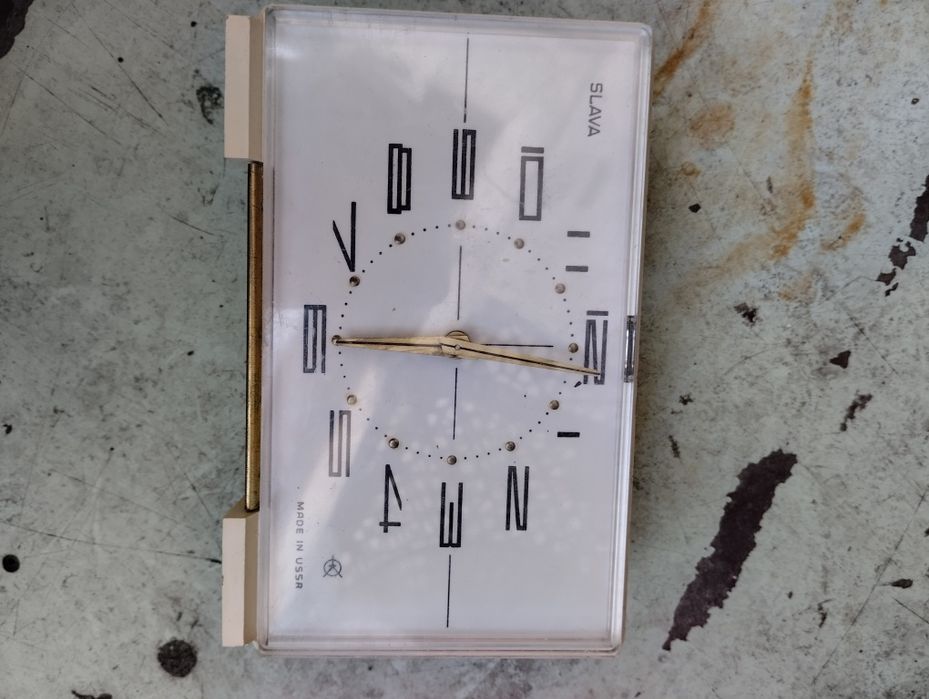 Будильник slava новий