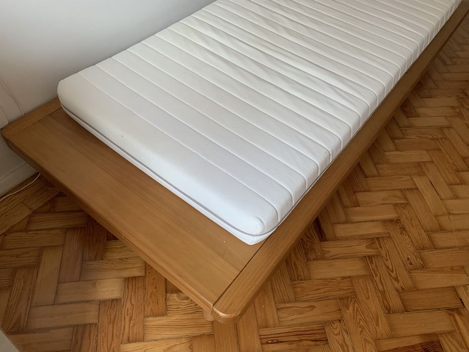 Cama solteiro madeira