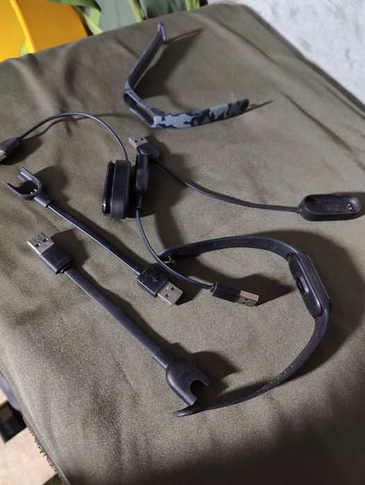 Продам Xiaomi Mi Band