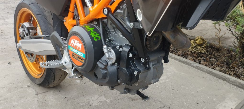 Мотоцикл KTM  SMC r 690