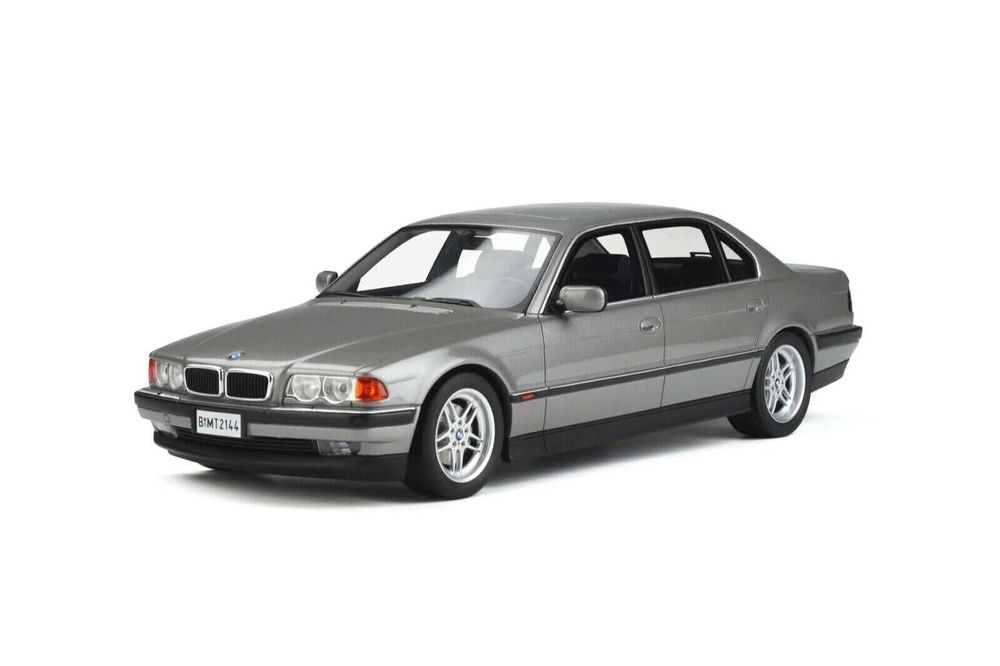 Model BMW E38 750 IL, 1:18 otto ottomobile OT952 James Bond