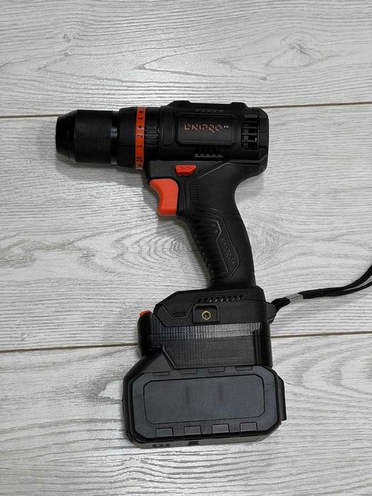 Адаптер перехідник з Dnipro m на акб Makita, ProCraft 3д друк
