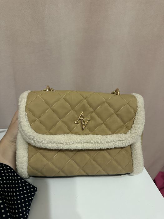 Сумка тепла, вмісту а