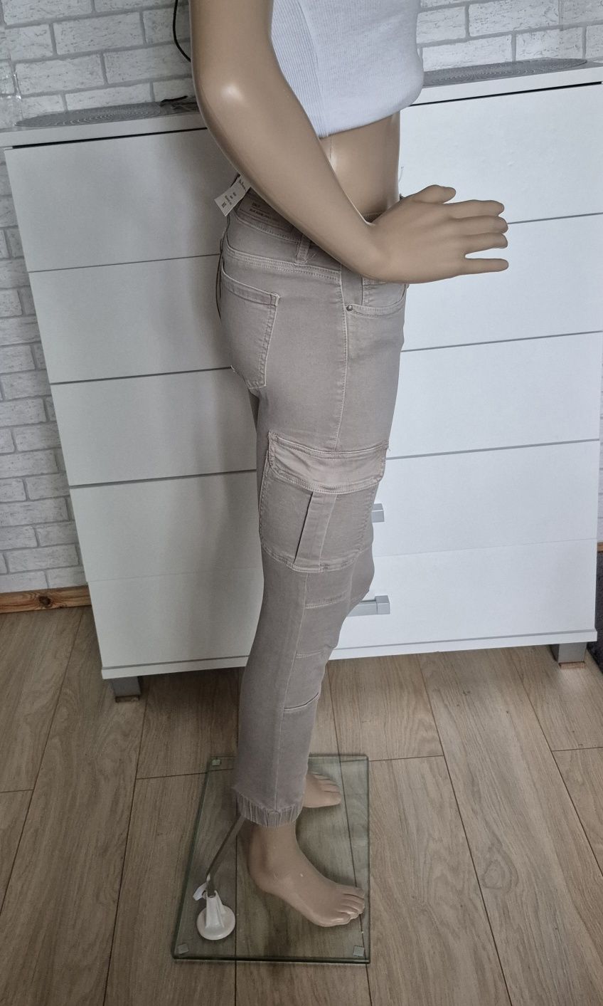 Spodnie dżinsowe damskie joggery Only 36/32 szare, nowe z metką.