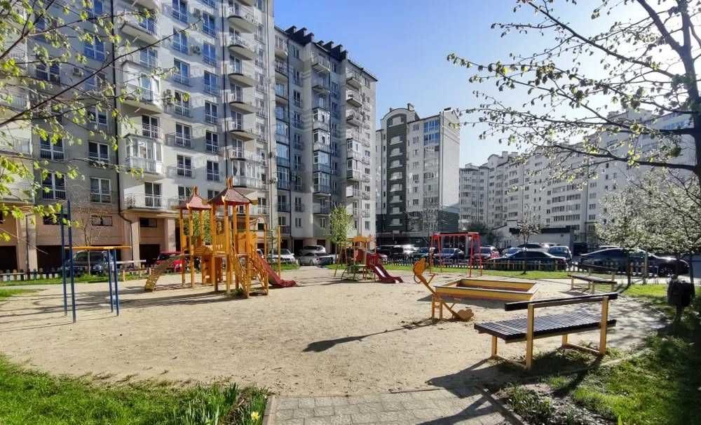 Однокімнатна квартира біля Арсену та Епіцентру! З відкритим балконом