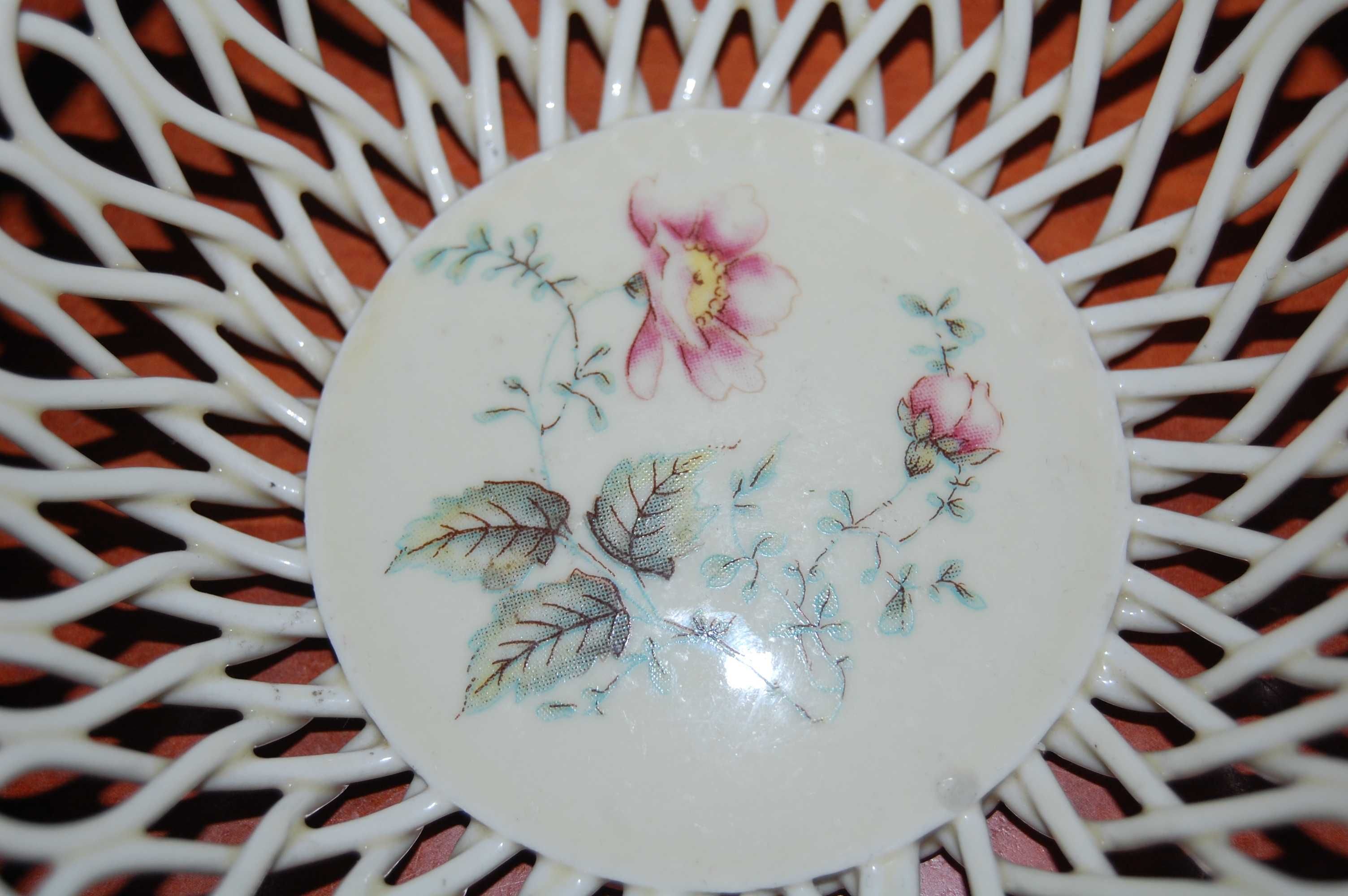 Ażurowy koszyczek Alpa Juma - porcelana - Rumunia