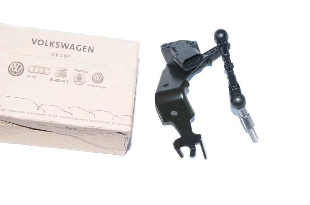 CZUJNIK POZIOMOWANIA LAMP AUDI Q7 Q8 VW TOUAREG 4M0941286D 4M0907504A