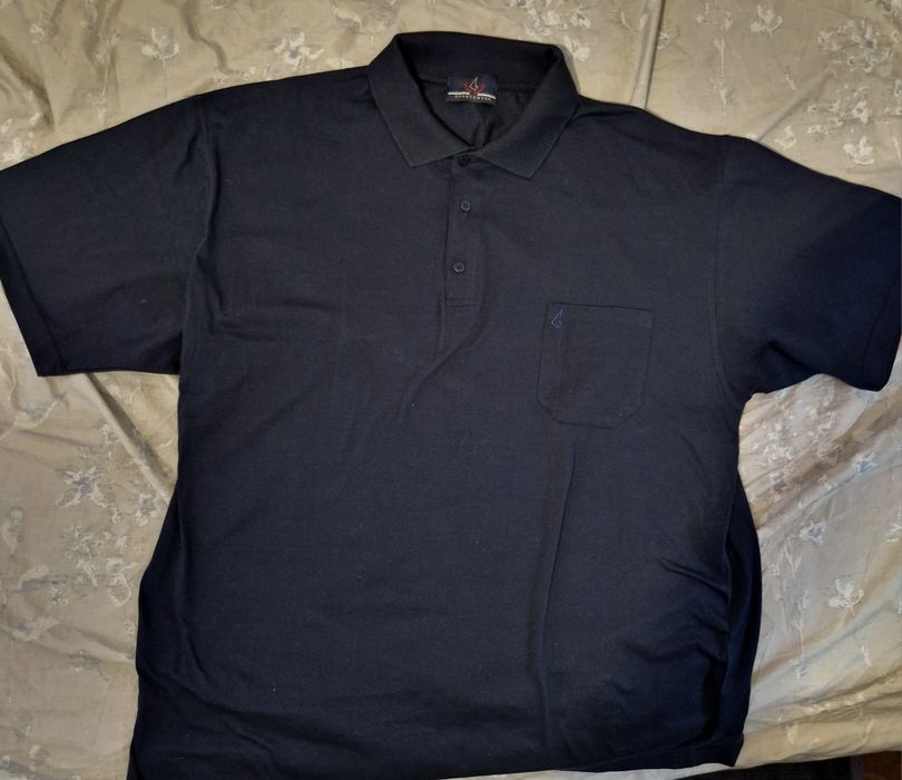 T shirt polos novo 3xl apenas 1 .5 eur 
Para desocupar apenas 3 eur po