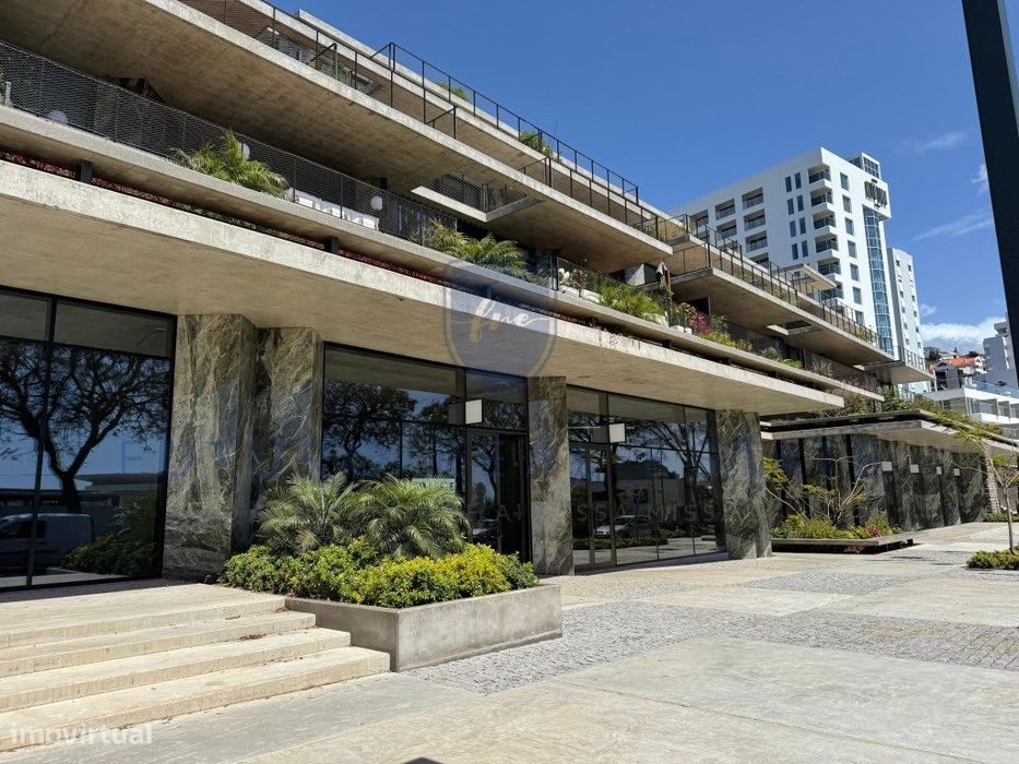 Loja Comercial - Estrada Monumental - Funchal