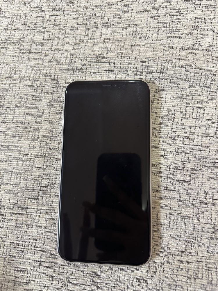iPhone 11 стан хороший