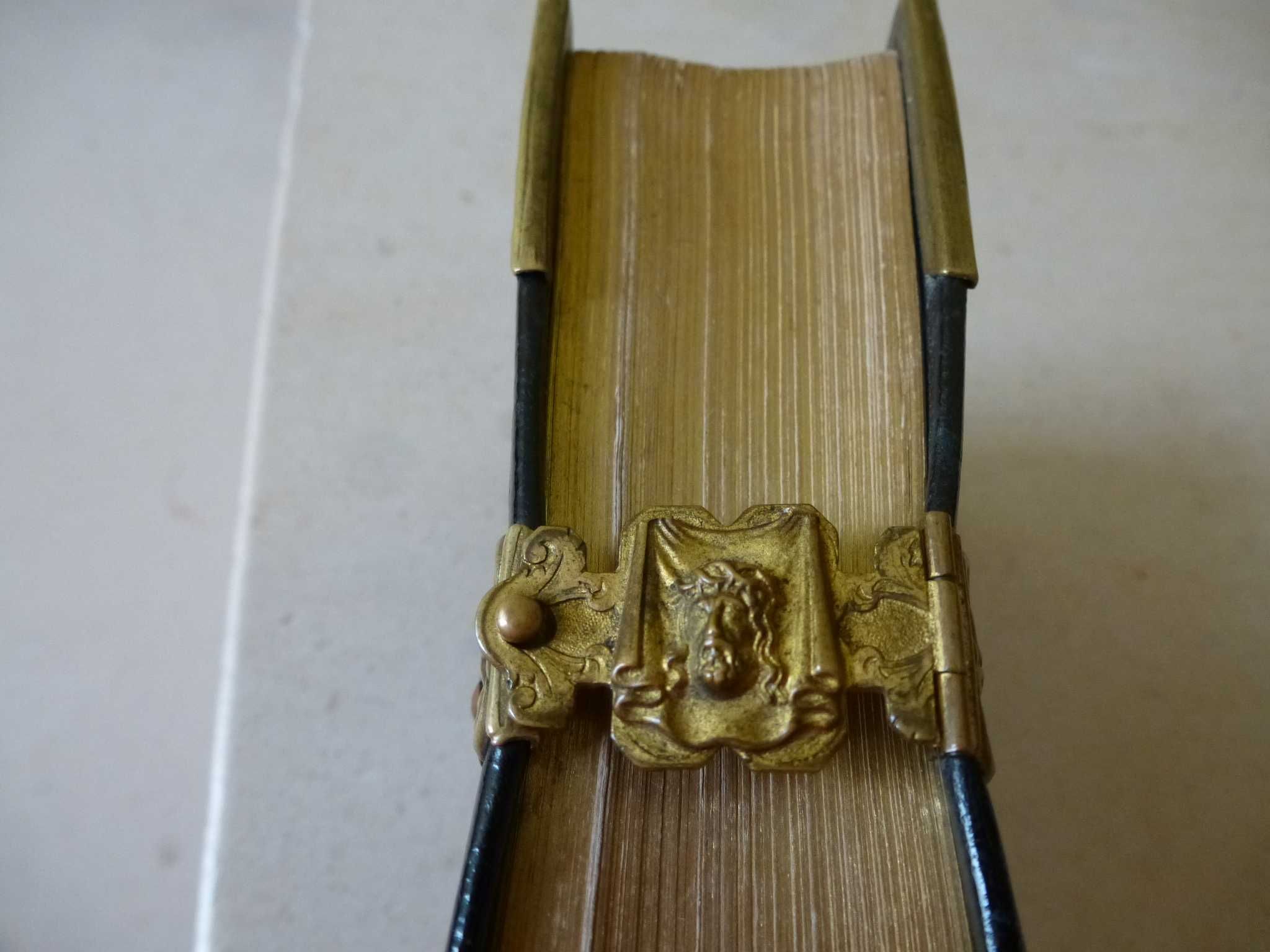 Manual da Missa e da Confissão
