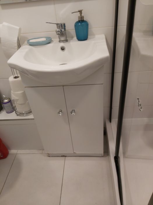 Umywalka  bez szafkI iSZER40 CM , DLUGOSC 49 CM , SRODEK 36/26