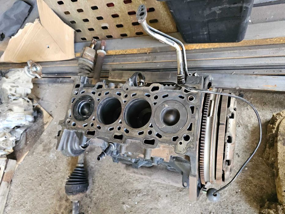 blok SILNIKA qashqai koleos x trail 2.0 dci 4x4 M9R TRAFIC laguna