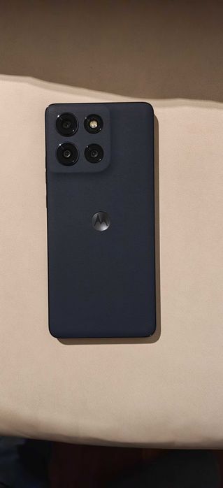 Motorola g86 8/512gb novo