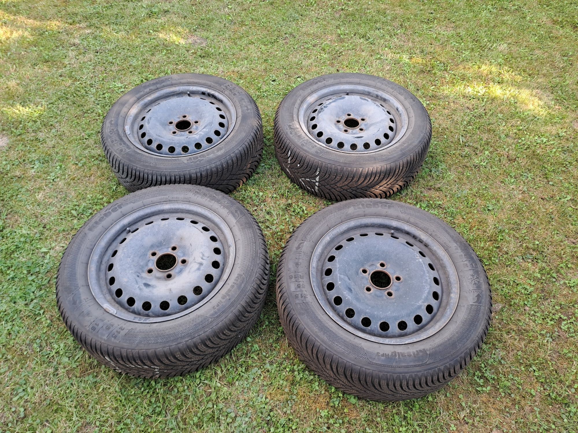 Opony zimowe z felgami Kleber 215 55 R16 komplet 4szt.