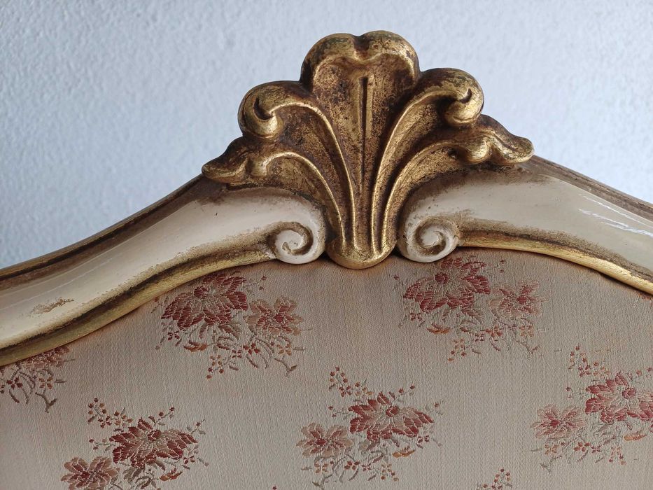 Cadeira estilo romântico vintage