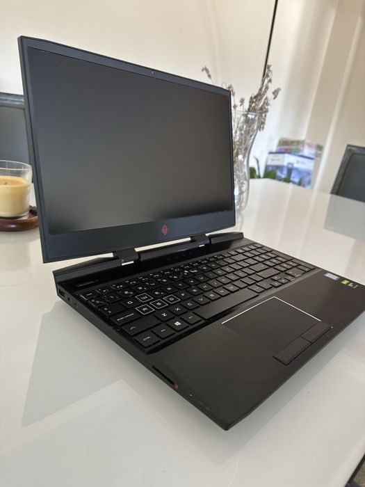 Portátil gaming Omen HP