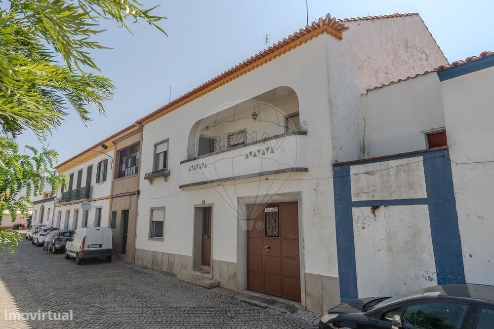 Moradia T4 para venda