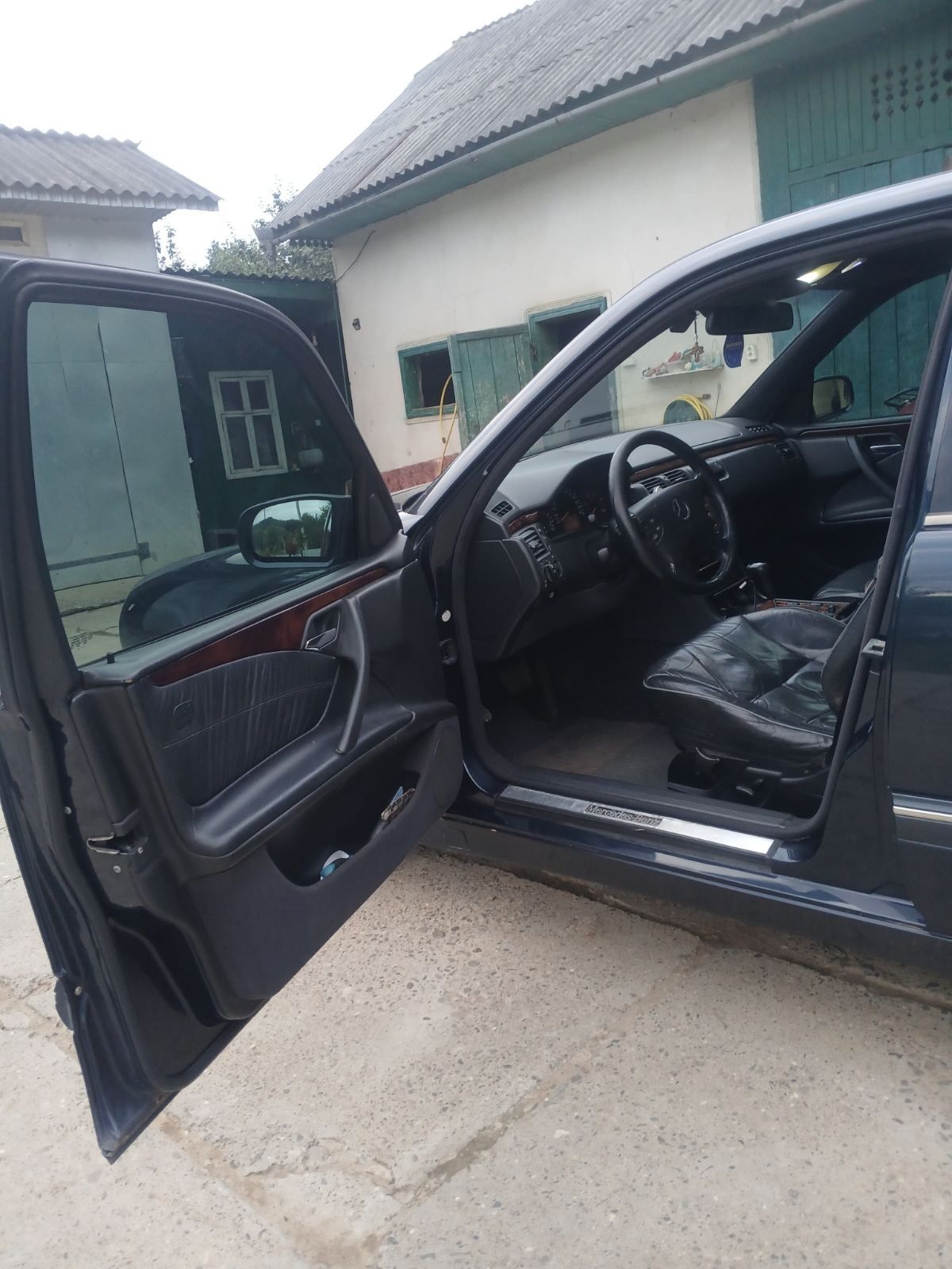 Продам гарний автомобіль у хорошому стані