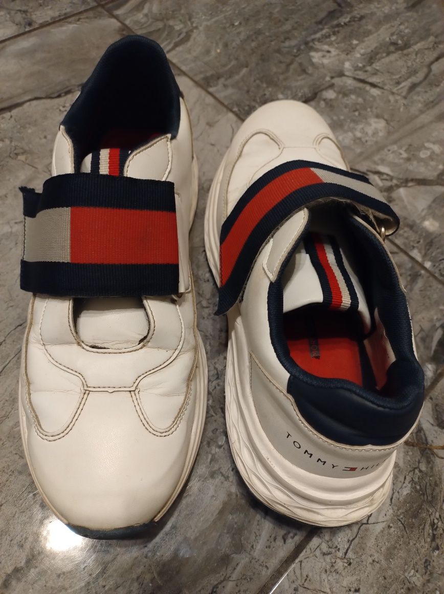 Sneakersy marki Tommy Hilfiger