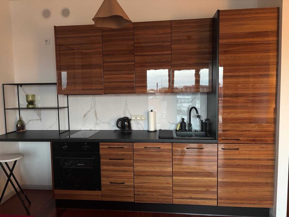 Kuchnia z AGD  Fornir połysk  Nowy blat  Styl loftowy  Bez piekarnika