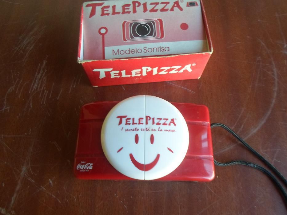 maquina fotografica da coca cola e telepizza como nova