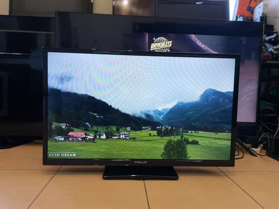 Телевізор FinluX FIN32HD440BK Без Смарту