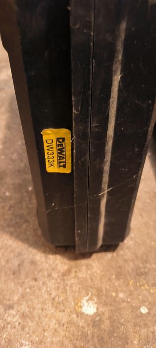 Wyrzynarka DeWalt DW333K