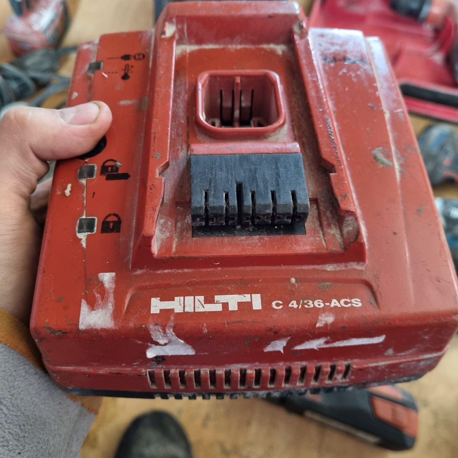 Młotowiertarka Hilti TE 6-A36  AVR