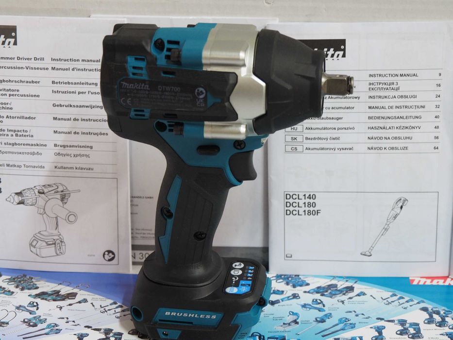 Udarowy klucz MAKITA DTW 700 udar 1000Nm bateria 18v 6ah bez ladowarki