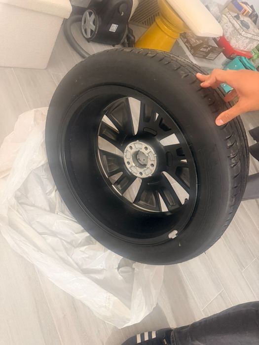 Conjunto de jantes+ pneus peugeot