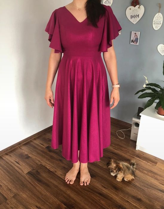 Kulunove isabella sukienka rozkloszowana LORA MIDI w kolorze AMARANTOW