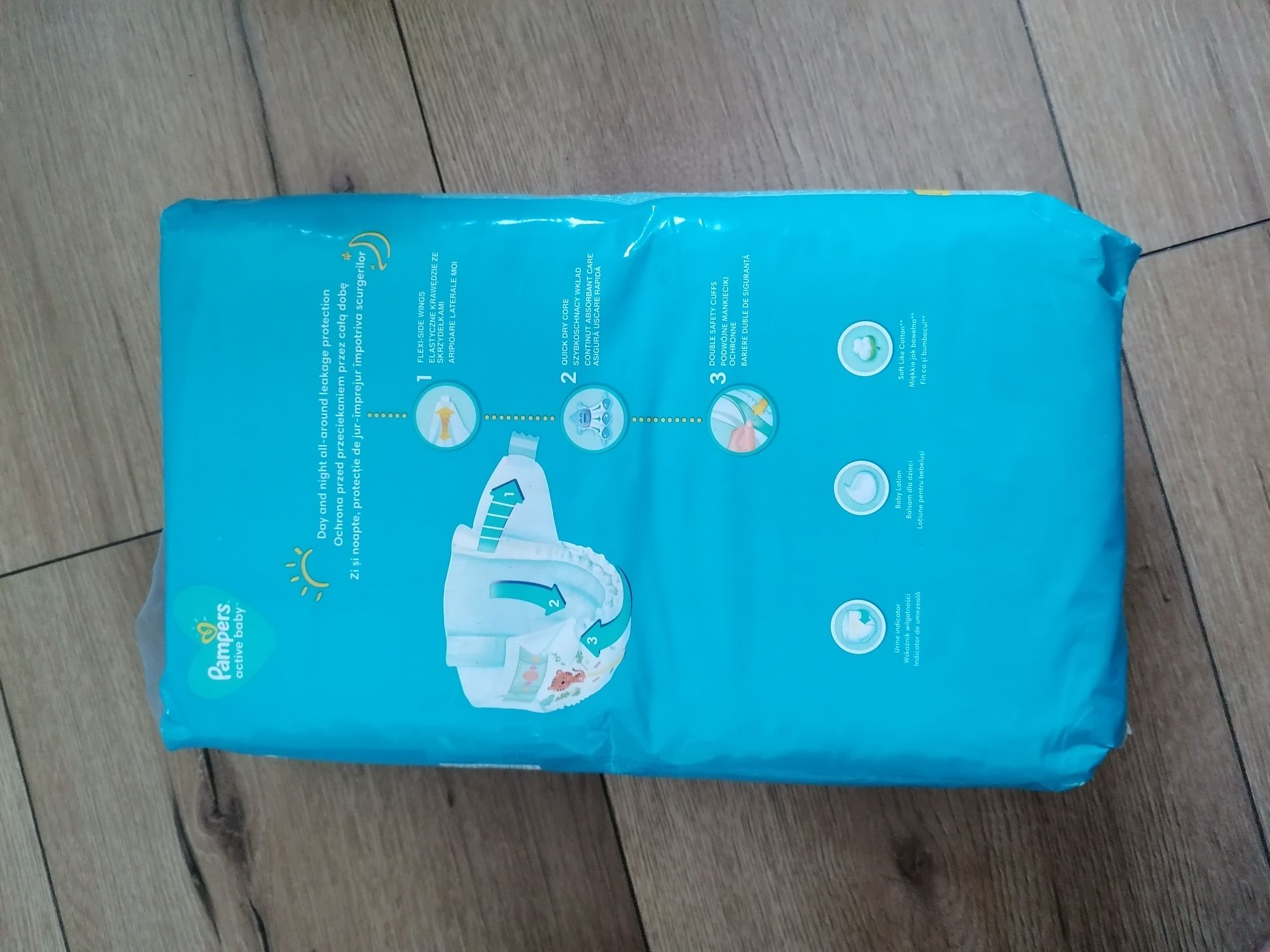 Pampersy pieluchy dla dziecka r.2  134 szt.